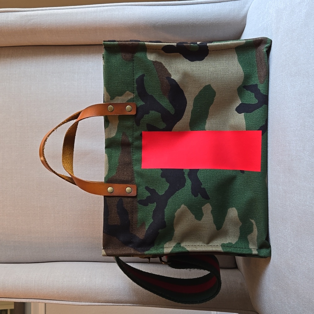 Parker Thatch, Medium Mimi, Nylon Camo Bold w/Red Stripe, Green and Red Strap